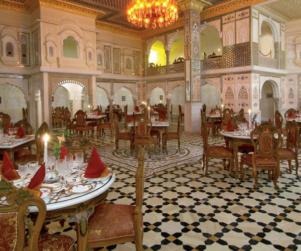Sheesh Mahal
